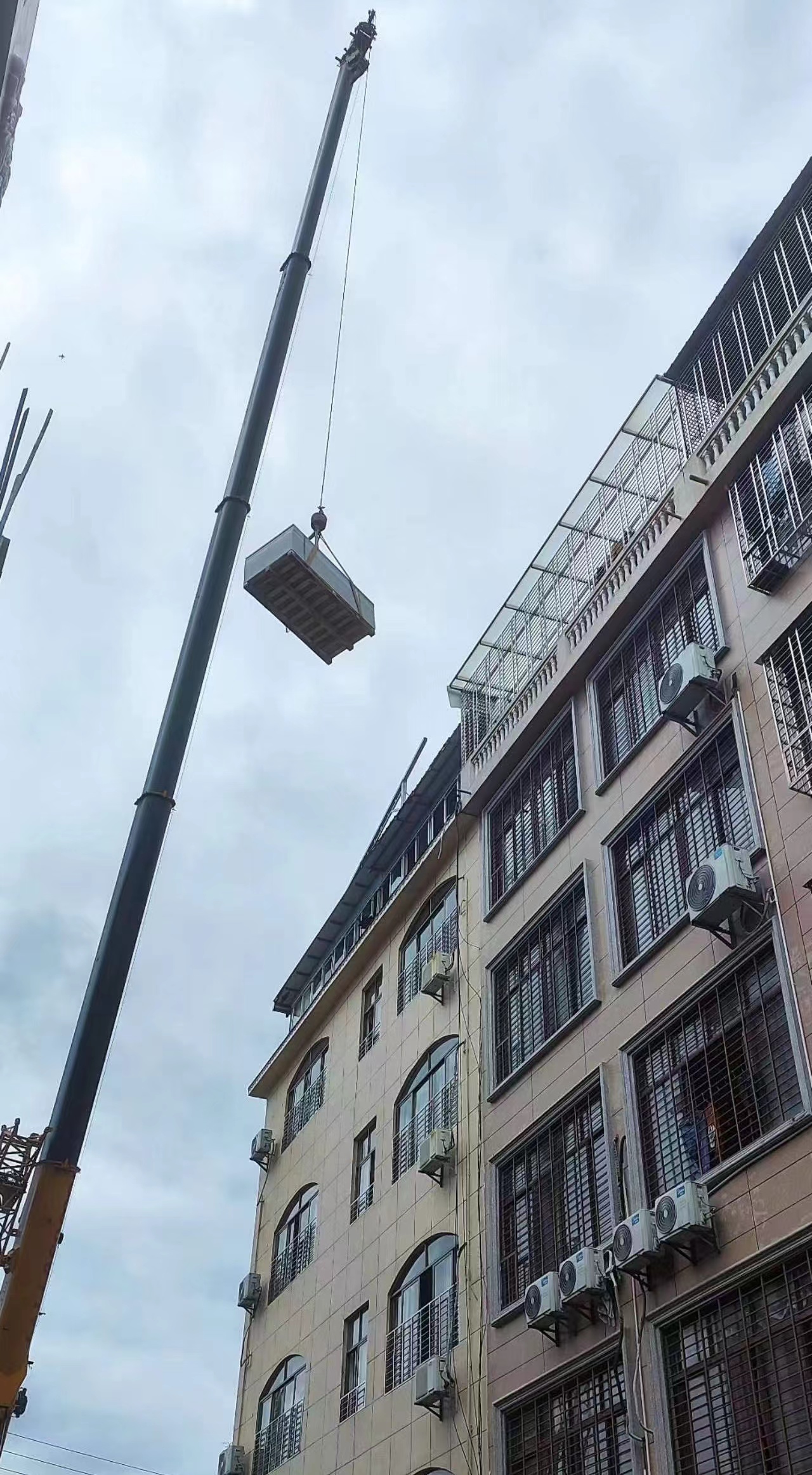 广汉市大件设备吊装租吊机